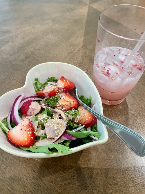 Strawberry Balsamic Salad